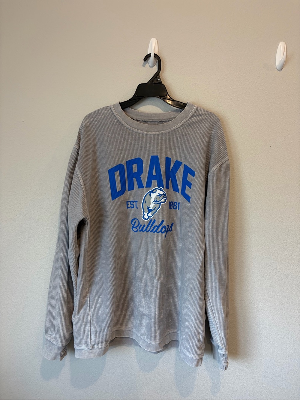 Drake bulldogs corded crew